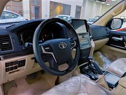 تۆیۆتا لاند کروزەر